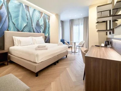 Deluxe Double Room with Balcony — B&B Boutique Lucca